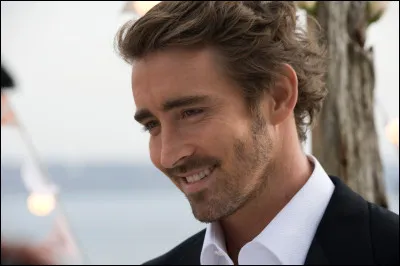 Quel acteur incarne Thranduil dans la trilogie du Hobbit ?