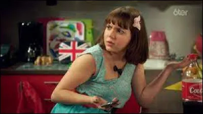 Qui interprète le rôle de Charlotte ?