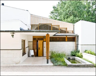 Tu déménages avec tes parents, et ils te demandent ce que tu voudrais à tout prix dans votre future maison.
Que veux-tu ?