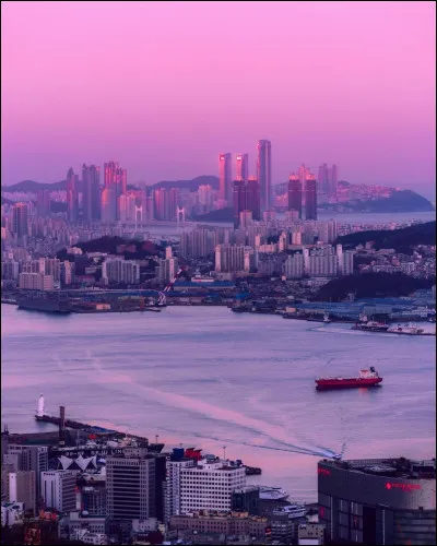 Comment dit-on ''argenté'' ?