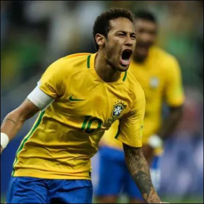 A-t-il déjà été capitaine d'une équipe ?