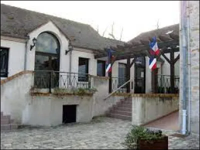 Ville francilienne, dans la Grande Couronne, Rubelles se situe dans le département ...