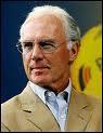 Franz Beckenbauer. Homme important pour le football allemand, joueur, entraineur, prsident de club. Quel fut son surnom en tant que joueur ?