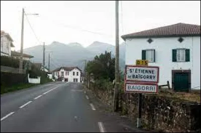 À Saint-Étienne-de-Baïgorry (Pyrénées-Atlantiques), les habitants sont des ...