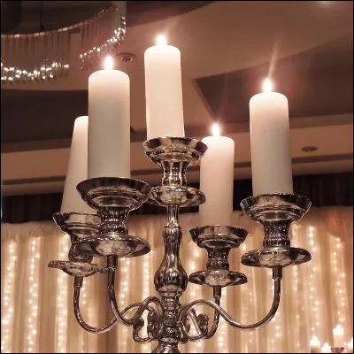 Quelle chanteuse est linterprète du titre "Chandelier", sorti en 2014 ?