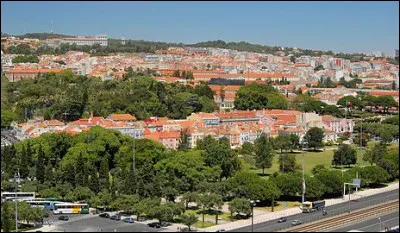 La Tour de Belém et Le Parc Eduardo VII sont des sites touristiques de Lisbonne :