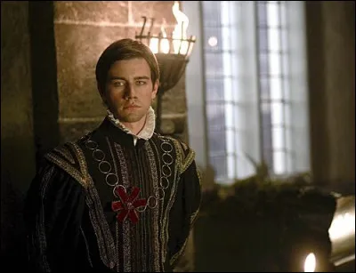 Quel rôle interprète Torrance Coombs sur cette photo ?