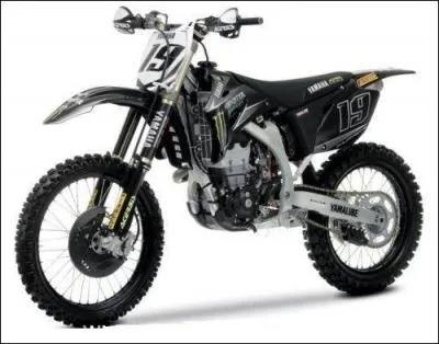 Quel est ce vhicule deux roues ?