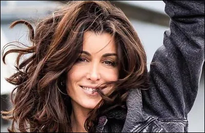 Elle remporte la première saison de ''Star Academy'' en janvier 2002, et est coach dans l'émission ''The Voice, la plus belle voix''.
Quel est le premier prénom de Yaël Juliette Bartoli, chanteuse et actrice française d'origine corse, née à Nice en 1982 ?