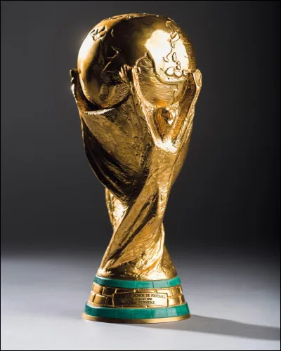 Pays basque - Coupe du monde de football 1998 ! 
Quel est le prénom de ce sélectionneur de l'équipe de France depuis 2012 ?