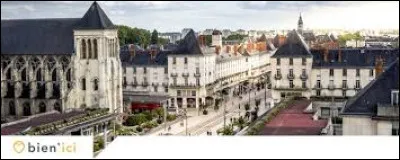 Médias : quel journal régional possède son siège à Tours ?