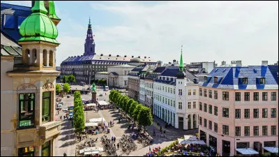Quel nom porte la capitale du Danemark ?