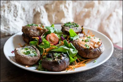 De gros champignons de Paris farcis et cuits au four c'est délicieux. Comment les appelle-t-on en Anjou ?