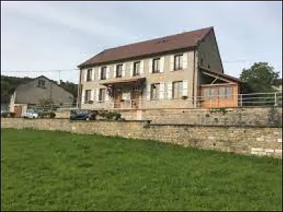 Village Jurassien, Montagna-le-Reconduit se situe en région ...