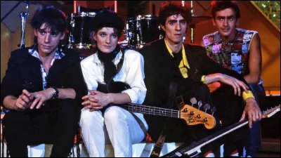 En 1985, "Le Jour s'est levé" connaît un succès considérable et devient une chanson mythique du groupe "Téléphone".
  "Le jour s'est levé sur une étrange idée, je crois que j'ai rêvé..." Quel était ce rêve ?