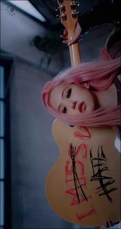 Qui se retrouve sur le toit d'un immeuble ?