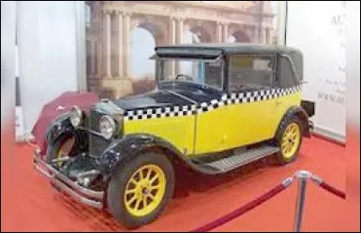 À quel héros de BD appartient cette Fiat 501 ?