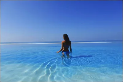 Pour qui "Z'étaient chouettes les filles du bord de mer" ?