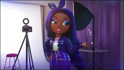 Qui veut interviewer les filles dans la rubrique de la "Scène" ?