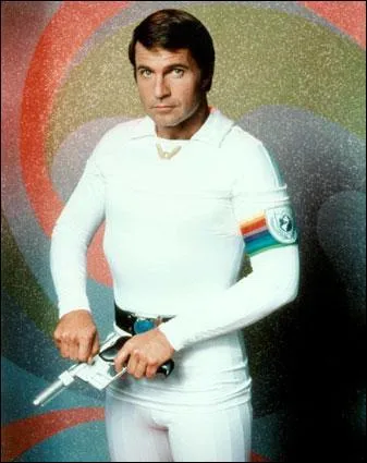 Hro intergalactique. Qui suis-je ?