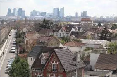 Laquelle de ces villes se trouve dans les Yvelines ?