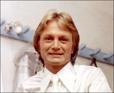 Le chanteur français Claude François, idole des années 1970, est né...