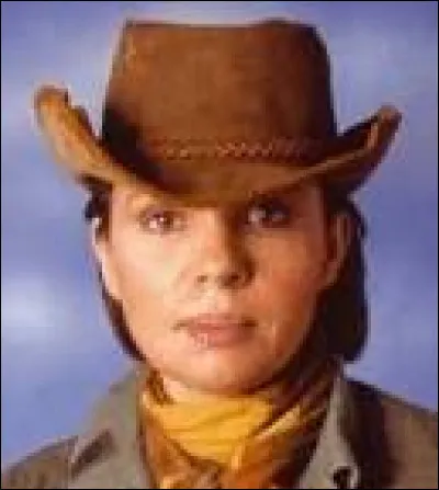 Cette femme est Nicole Viloteau, et elle a un métier bien particulier, qui a failli lui coûter la vie (morsure). Quel est son métier ?