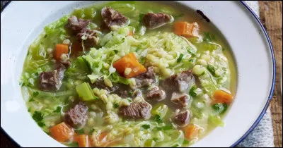 Quel est ce bouillon écossais à base d'orge, de viandes diverses et de légumes ?