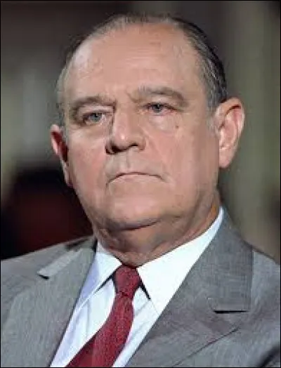 Il fut Premier ministre de Valéry Giscard d'Estaing (1976-1981), Raymond Barre avait un surnom, lequel ?