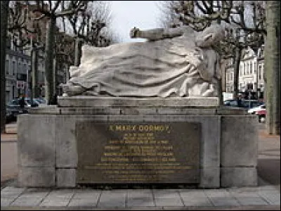 Passons à un autre sujet.
En 1941, par quel groupe d'extrême droite a été tué Marx Dormoy ?