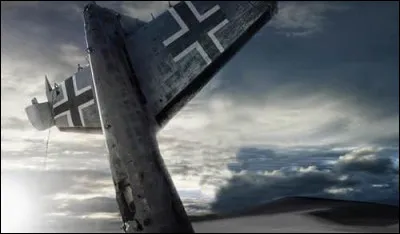 Un peu de littérature maintenant.
Qui est l'auteur du roman intitulé "Opération Napoléon" ?