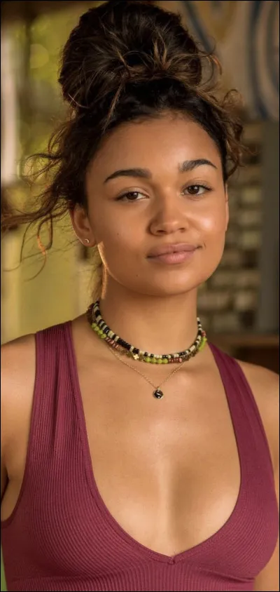 Kihara est la seule fille du groupe, qu'a-t-elle de particulier ?