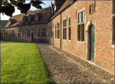 Et aux hérétiques du XIIIe siècle ?