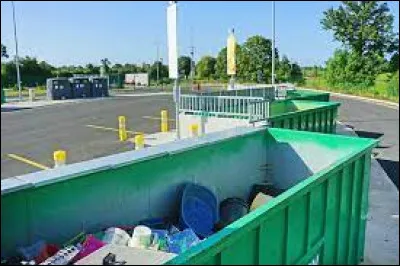 Comment se nomme le centre pour le dépôt sélectif des déchets encombrants ou susceptibles d'être recyclés ?