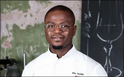 Voici Elis. Dans quelle brigade est-il entré au début de l'émission ?