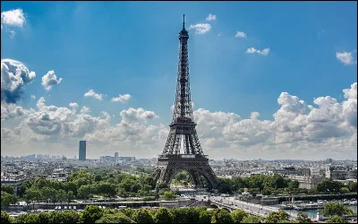 En quelle année a été inaugurée la tour Eiffel ?