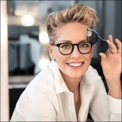 Laquelle de ces marques met en scène l'actrice Sharon Stone dans ses publicités ?