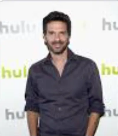 Pour qui travaille-t-il ?