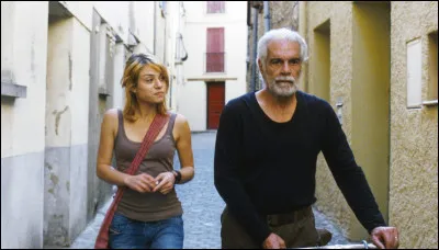 Quel est ce film relatant la rencontre d'une jeune artiste et d'un ancien cycliste passionné de peinture, incarnés par Omar Sharif et Émilie Duquenne ?