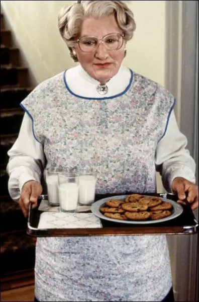 Robin Williams se grime en cette nounou pour pouvoir approcher ses enfants.