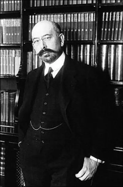 "Charité bien ordonnée commence par soi-même" est une citation de Alfred Capus.