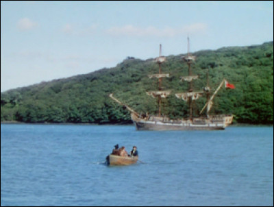 Quel est ce film, sorti en 1950 et adapté du roman de Robert Louis Stevenson, qui raconte les aventures du jeune Jim Hawkins, parti à bord de l'Hispaniola ?