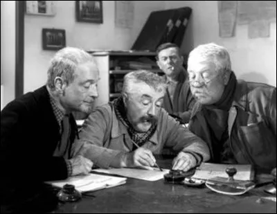 Dans ce film de 1960, avec Jean Gabin Pierre Fresnay et Noël-Noël, Baptiste Talon, retraité de la SNCF rentré en Vendée dans son village natal, y retrouve deux vieux amis et leur apprend qu'il a décidé d'aller à l'hospice. Quel est le titre ?