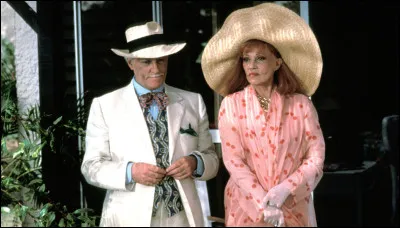 Quel est ce film de Laurent Heynemann, sorti en 1991, dans lequel une aventurière - Lady M (Jeanne Moreau) - monte des escroqueries avec laide dun vieux diplomate (Michel Serrault) et dun gigolo ?