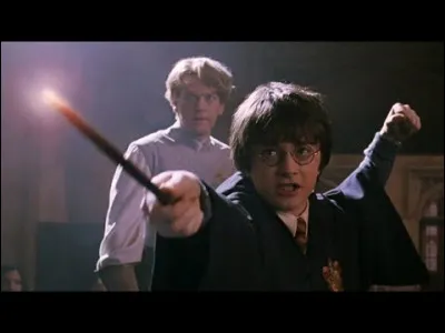 Qui est l'adversaire d'Hermione lors du cours de duel ?