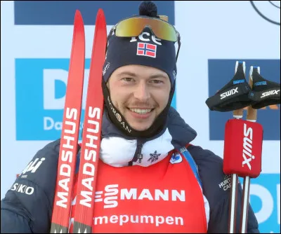Ce biathlète norvégien, révélation de la coupe du monde il y a deux ans, a terminé 2e au classement général. C'est ...