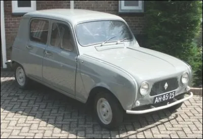 Sortie en 1961, ce modèle était le plus économique de la gamme Renault. Quel est donc son nom ?
