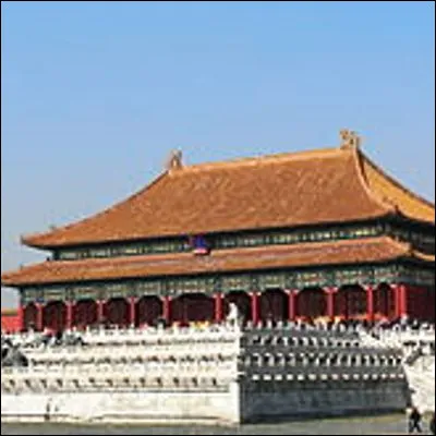 Sous quel nom connaît-on le palais impérial de Pékin, où lon peut voir le pavillon de lHarmonie suprême ?