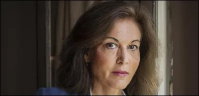Cette cinéaste dont les derniers films réalisés sont "Blanche comme neige", "Police" et "Présidents", c'est Anne ...