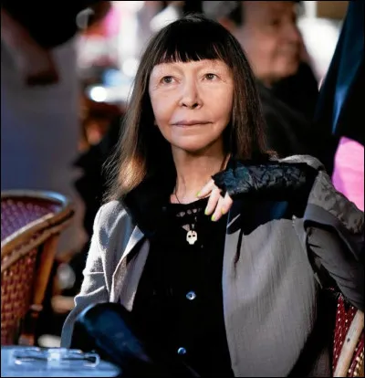 Cette chanteuse, c'est Brigitte ...